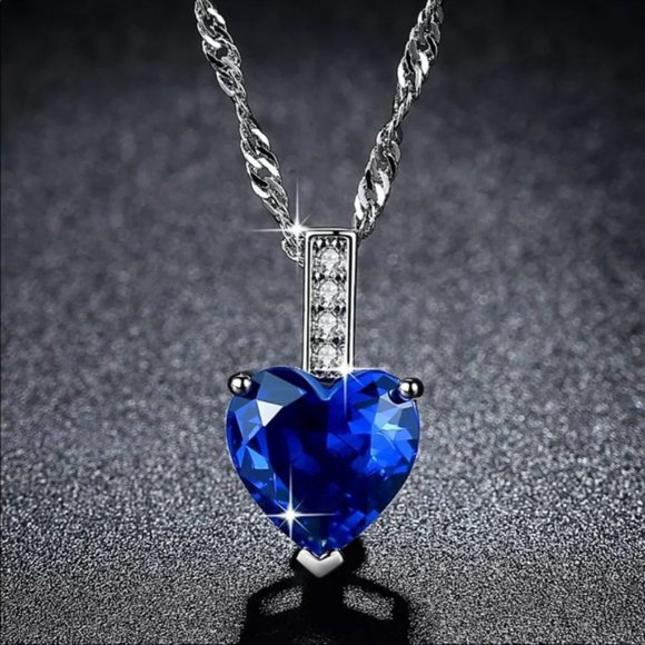 Jewelry - Beautiful Heart Pendant Blue Saphire Necklace New